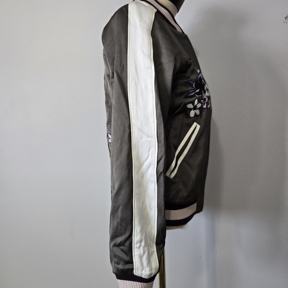 TALULA Aritzia Floral and Skull Embroidered Green Bomber Jacket. Small - Picture 7 of 16